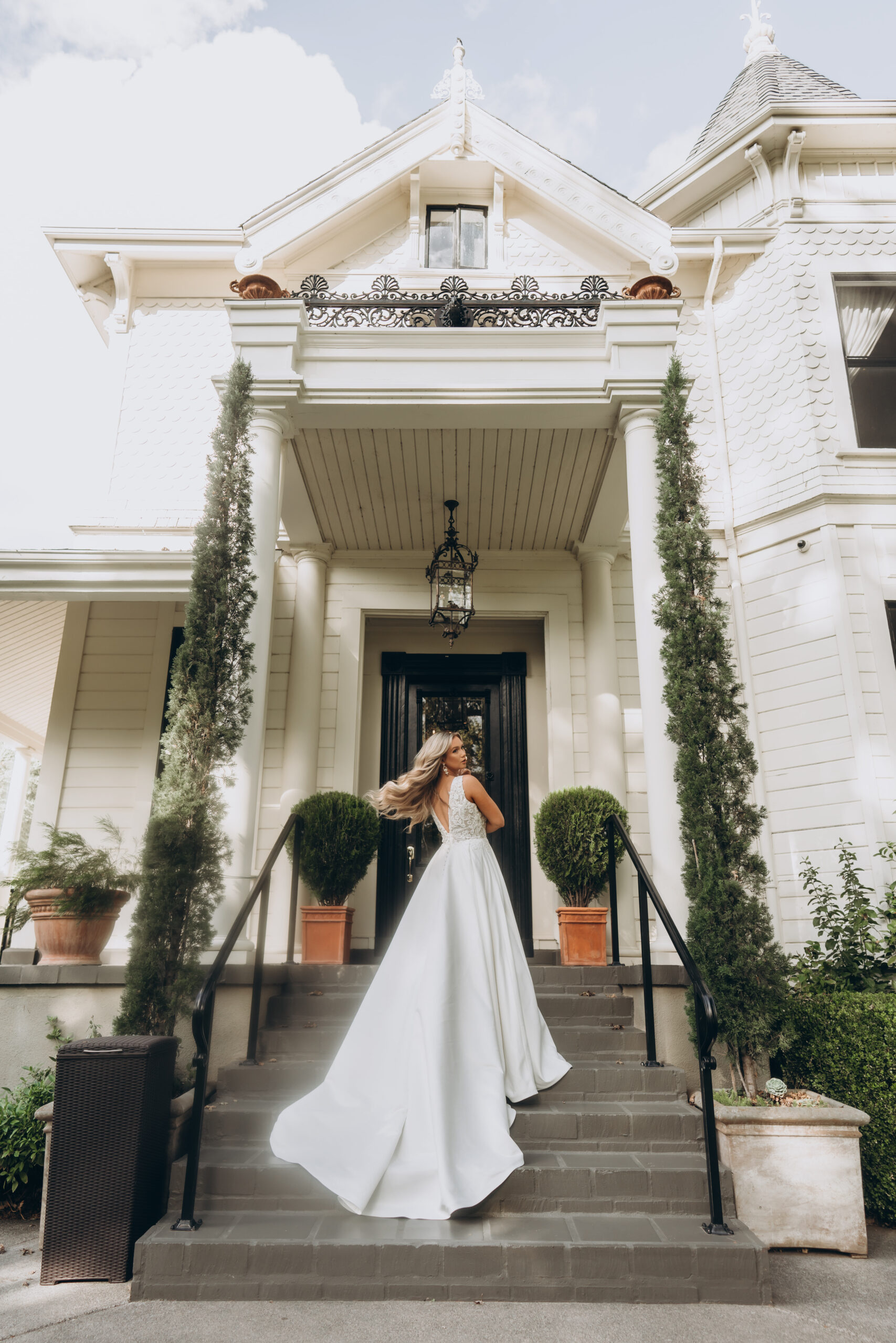 Jeutonic Wedding Dresses | Kilkenny | Communion Dresses Jeutonic Wedding Dresses | Kilkenny | Communion Dresses